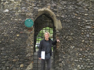 Susan visits the ancient gate 2015